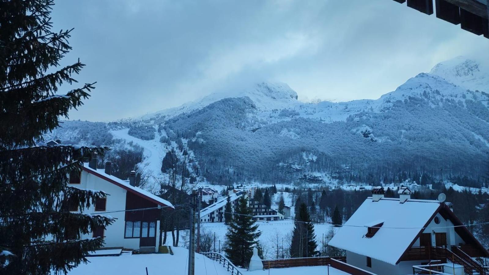 Appartamento La Finestrella Alpina Piancavallo Esterno foto